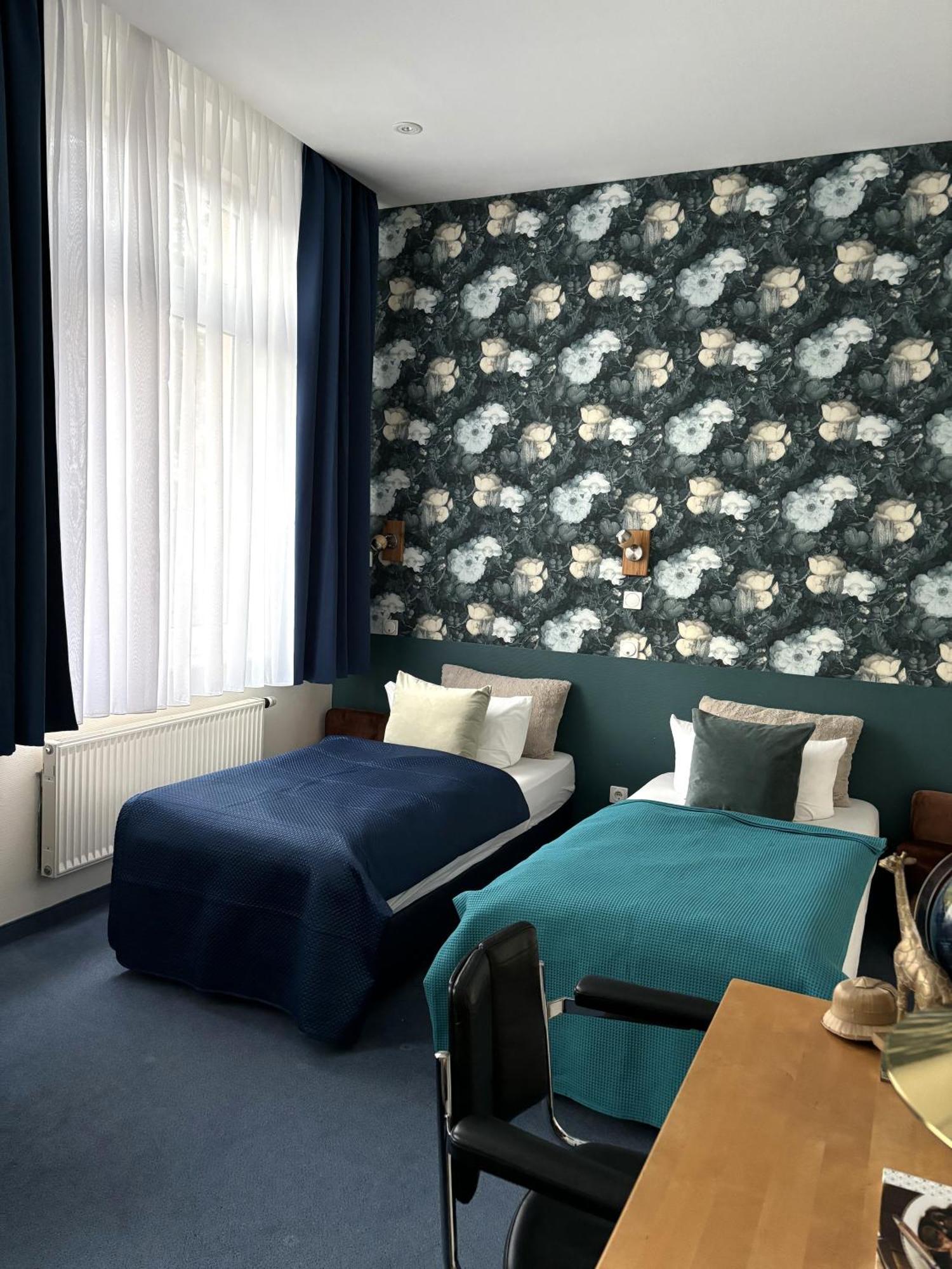 Hotel Villa Hentzel Ваймар Екстериор снимка