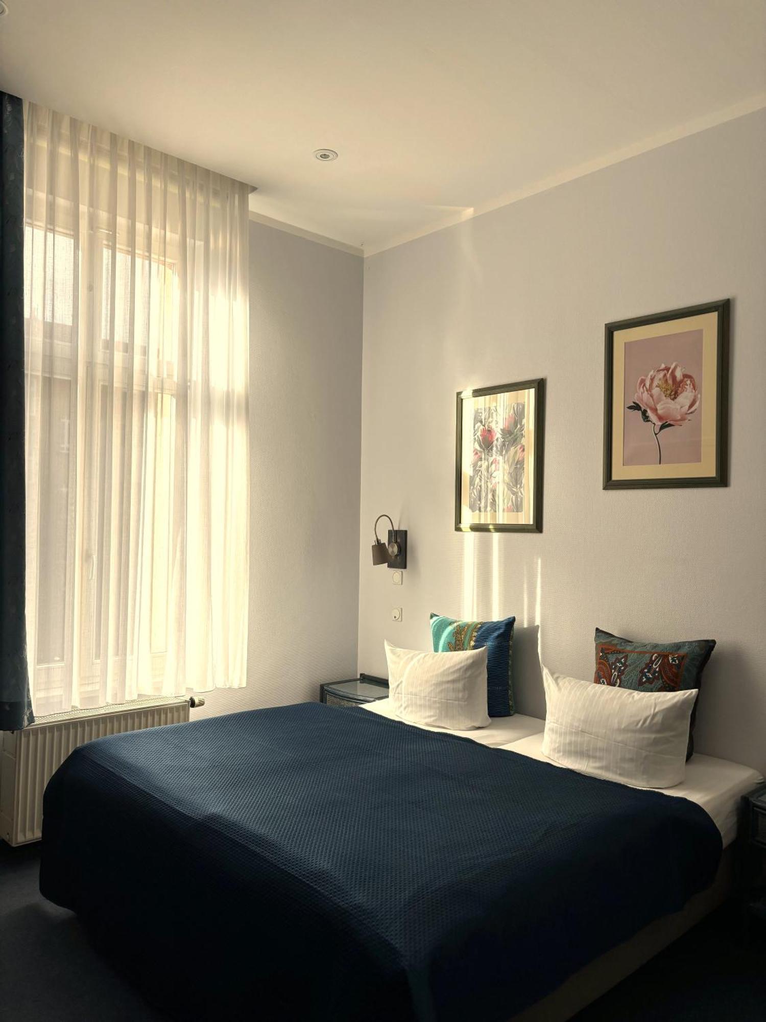 Hotel Villa Hentzel Ваймар Екстериор снимка