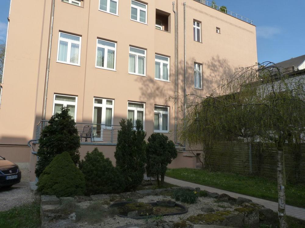 Hotel Villa Hentzel Ваймар Екстериор снимка